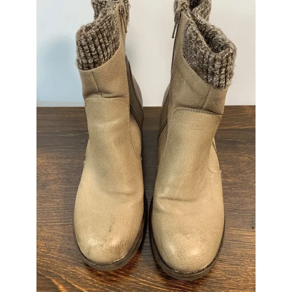 Baretraps Women's Danette Chunky Heels Sock Knit Tan Ankle Boots Size 8
